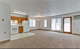 heritagehouse-kitchen_livingroom01